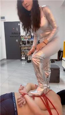 212444qrnw8q9aot2ojpzl.jpg