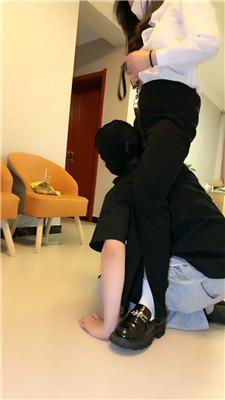 104034qyqykqqb9qq73476.jpg