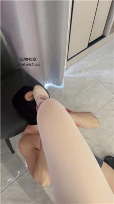 202322bkn7lu0qxkzm7xua.jpg