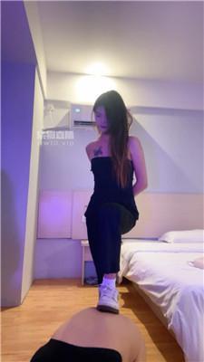 143445pxp4innis8zc96cr.jpg