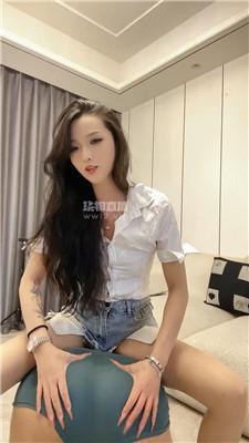 142143d53l8tb171l4v48x.jpg